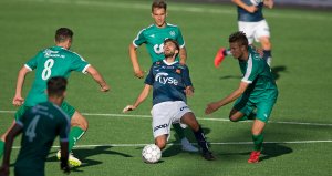 Viking-  Nest Sotra. Johnny Furdal blir felt. Foto: Tore Fjermestad