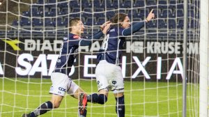 Julian Ryerson feirer scoringen sin mot Tromsø