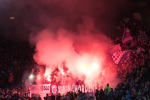 Viking - Ranheim, Vikinghordene skapte god steming før kampstart. Foto: Sander Selsvik Jacobsen
