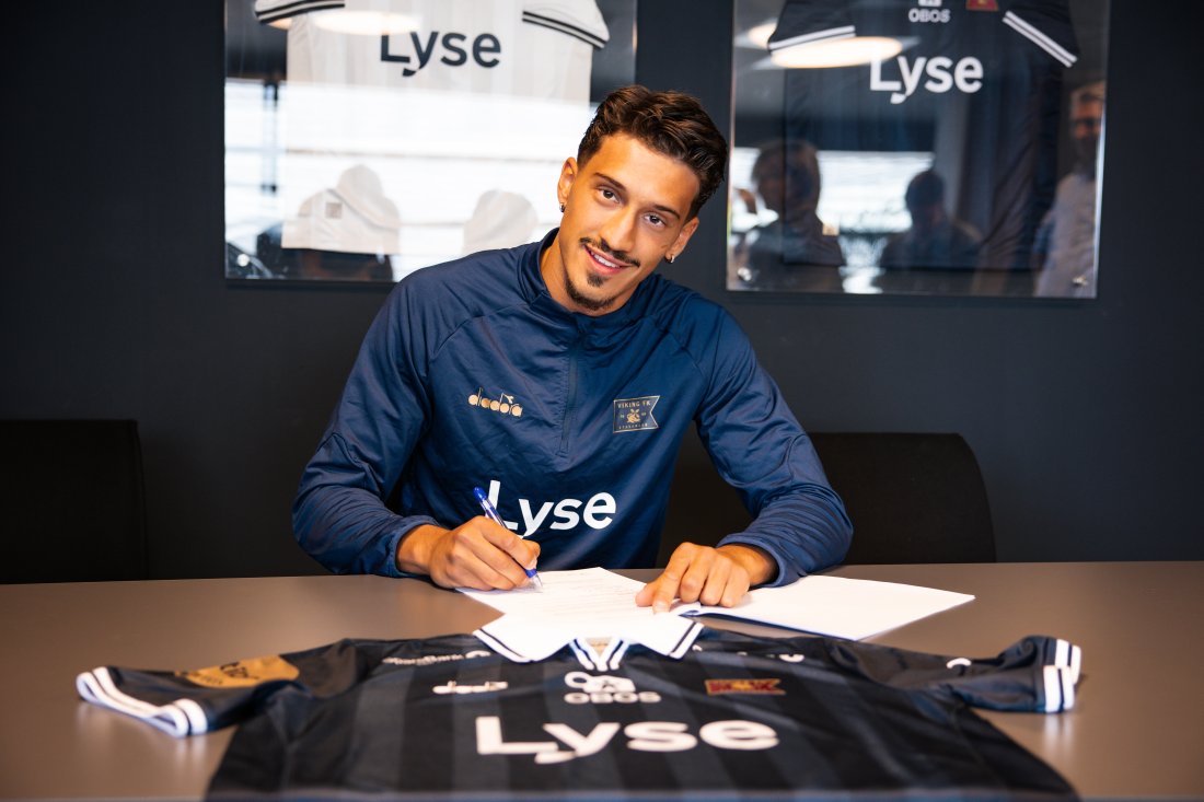 Amin Cosic signerte i dag tidlig med klubben