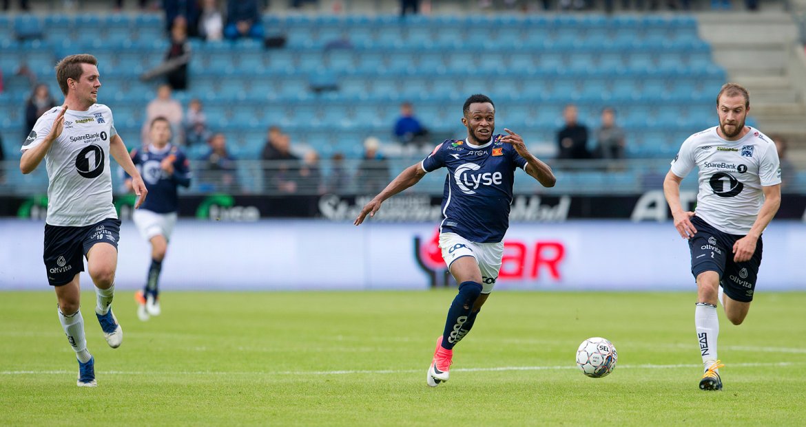 Viking - Kristiansund. Samuel Adegbenro. Foto: Tore Fjermestad