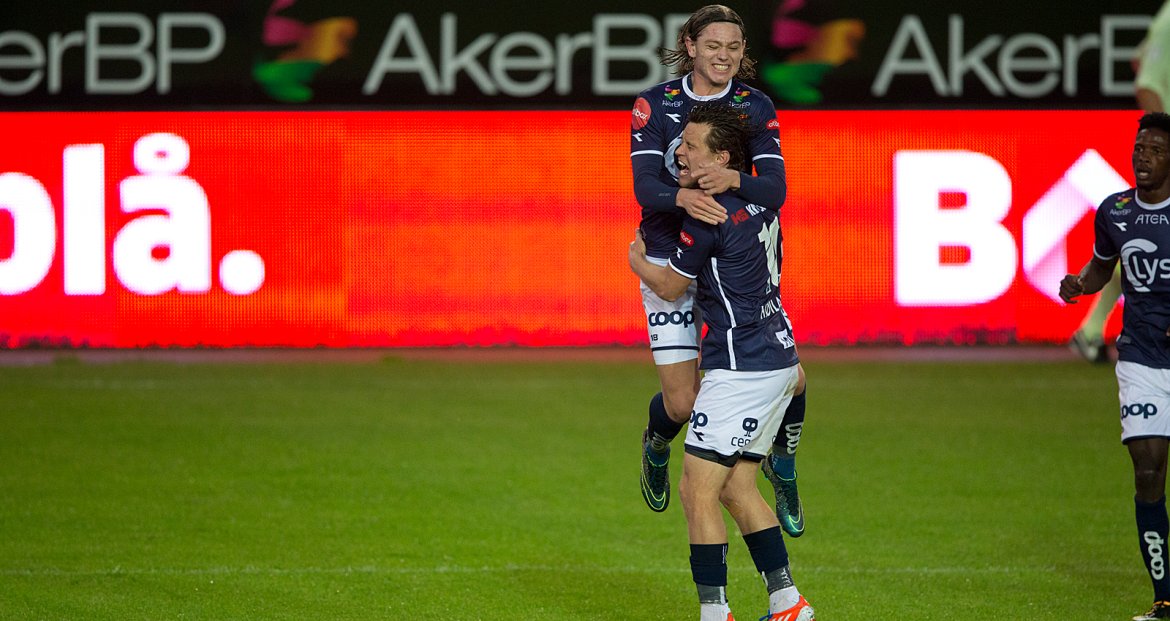Viking - Brann. Jubel for 2-1 scoringen. Foto: Tore Fjermestad
