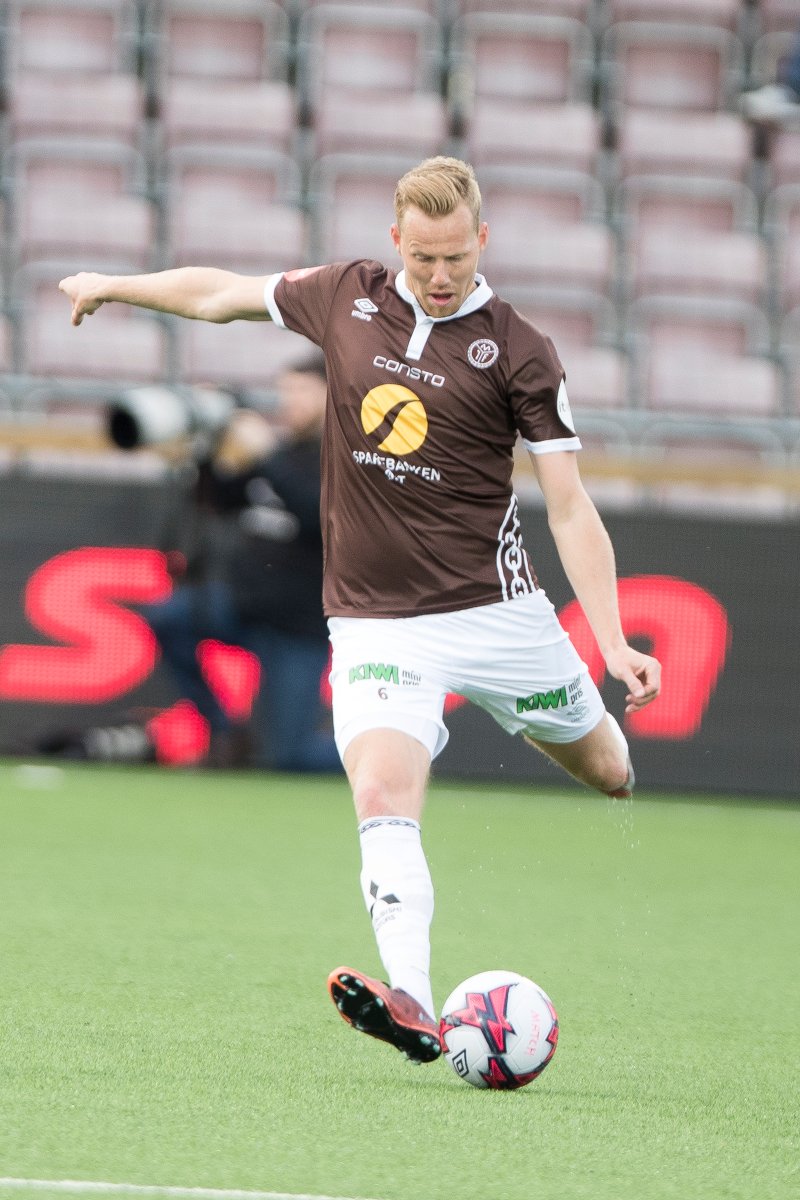 Joackim Olsen Solberg må ikke få lov til å lade kanonen. Foto: Terje Pedersen / NTB scanpix