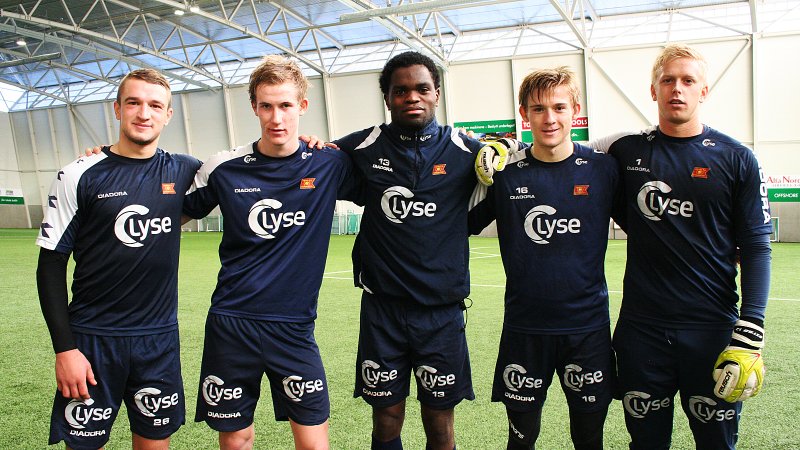 Den gang var Vevatne den eneste som ikke tok steget opp til A-laget. I dag er han kapteinen til tre av dem. Fra venstre: Veton Berisha, Viljar Helland Vevatne, Christian Landu Landu, Yann-Erik de Lanlay og Arild Østbø. Foto: Tore Espedal