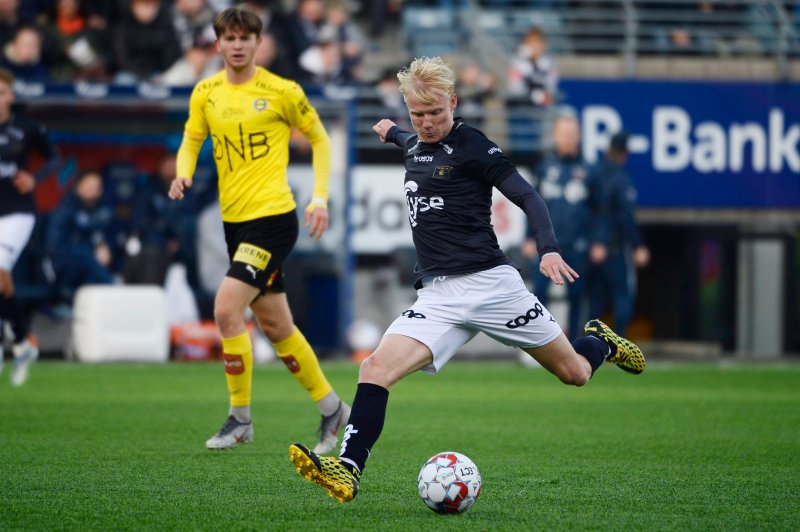 Det var Harald Nilsen Tangen og Viking som styrte showet på SR-Bank Arena lørdag. Foto: Carina Johansen / NTB