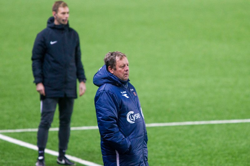 Bjarne Berntsen så guttene sine styre det meste av spillet, uten å komme til de store sjansene. Foto: Carina Johansen / NTB