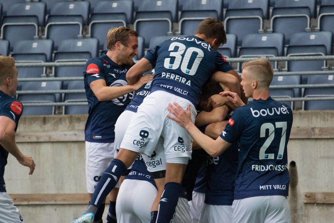 Viking - Strømsgodset, Feiring av scoringen til Torsteinbø. Foto: Sander Selsvik Jacobsen