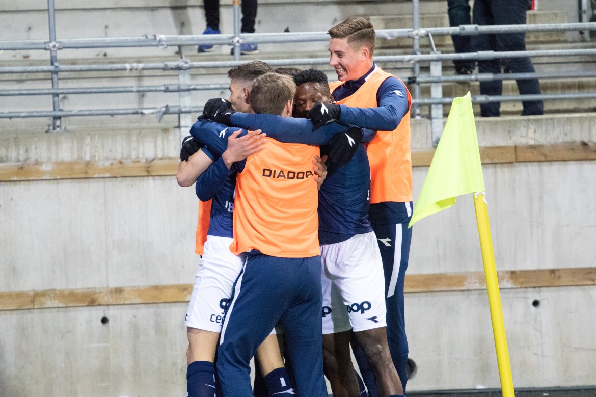 Viking - Brann, Jubel blant Viking-spillerne. Foto: Sander Selsvik Jacobsen