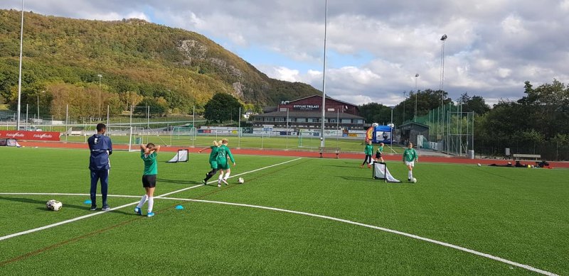 Fra fotballskolen i høst.