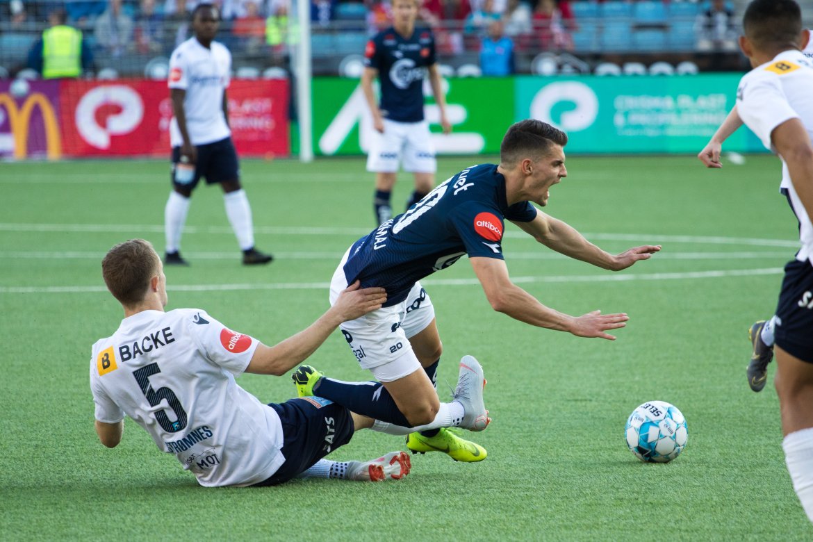 Viking - Stabæk, Ylldren Ibrahimaj felles av Steinar Strømnes. Foto: Sander Selsvik Jacobsen