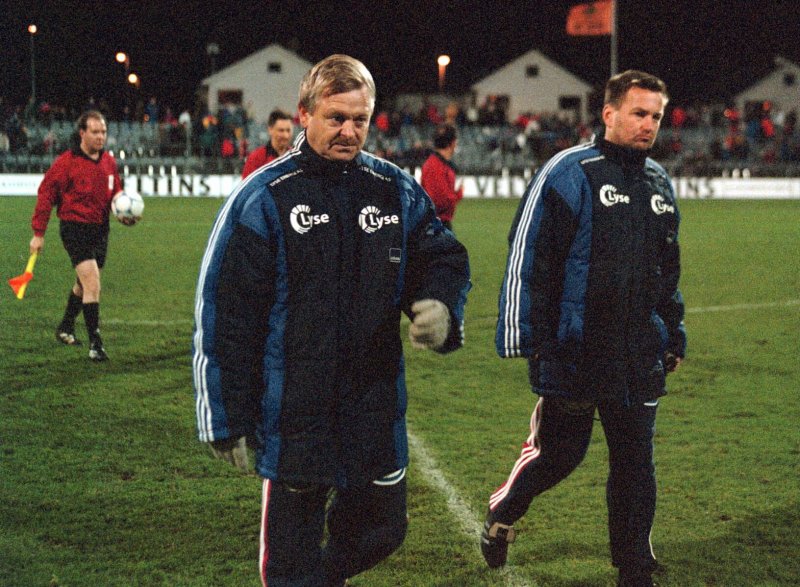 Poul Erik Andreasen trente Viking fra 1996 til 1999. Her sammen med assistenttrener Kjell Inge Bråtveit i 1998. Foto: Alf Ove Hansen, SCANPIX