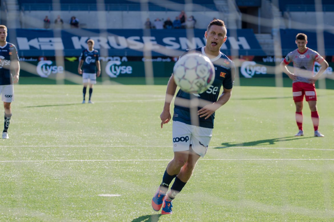 Viking - Strømmen, Tommy Høiland scorer på straffespark. Foto: Sander Selsvik Jacobsen