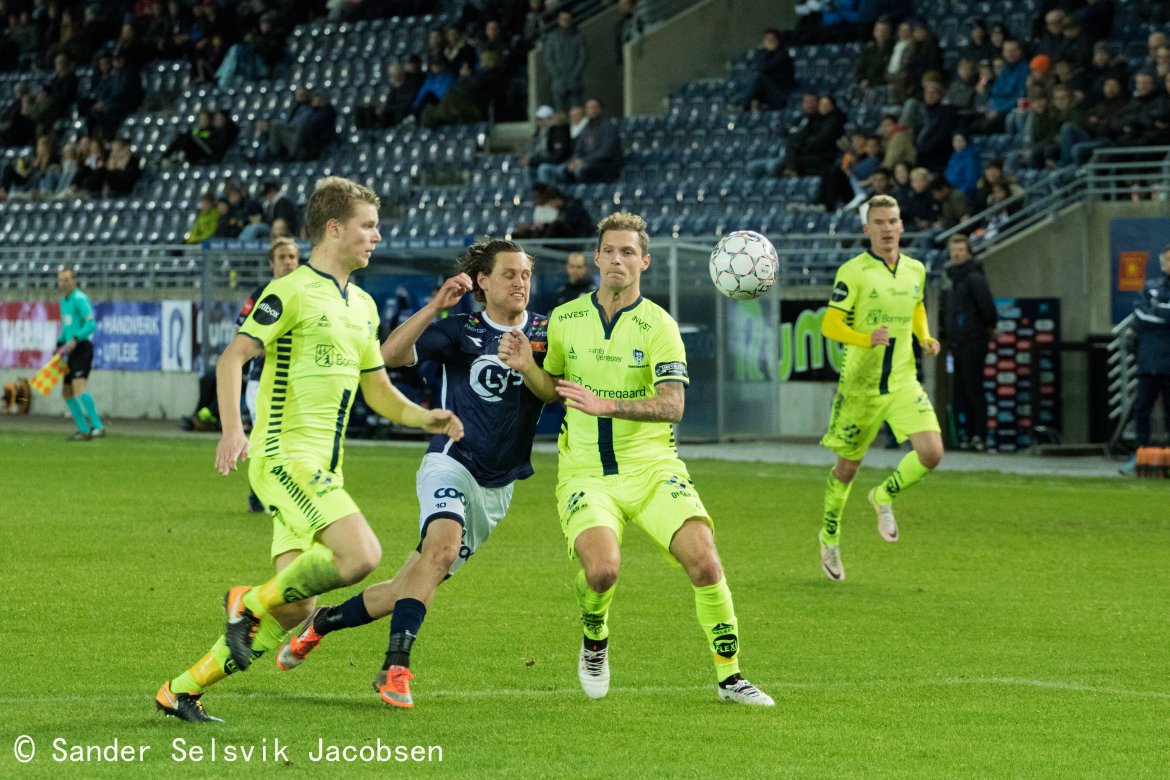 Viking - Sarpsborg 08 2-1, Tommy Høiland og Joackim Jørgensen. Foto: Sander Selsvik Jacobsen