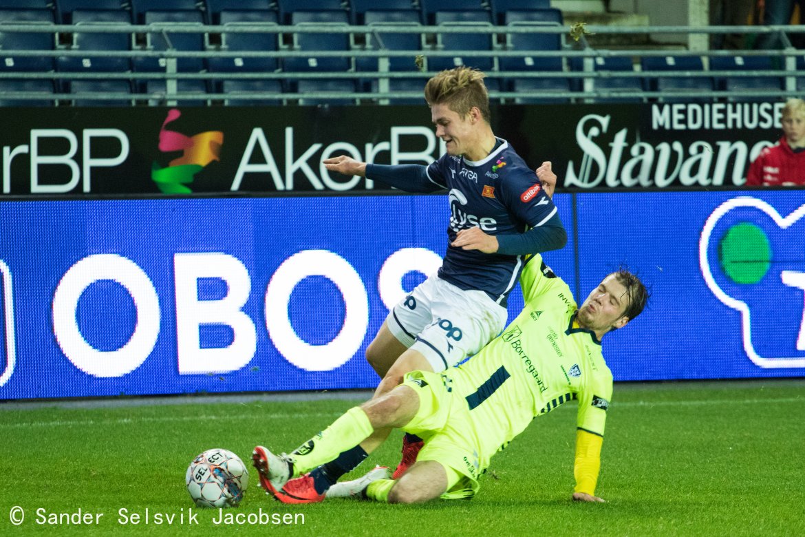Viking - Sarpsborg 08 2-1, Mathias Bringaker felles. Foto: Sander Selsvik Jacobsen