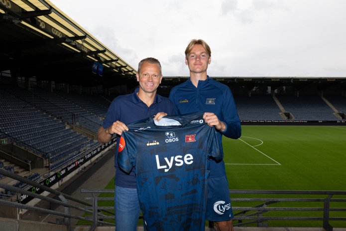 Fillip Voster Botnen forlenger med Viking